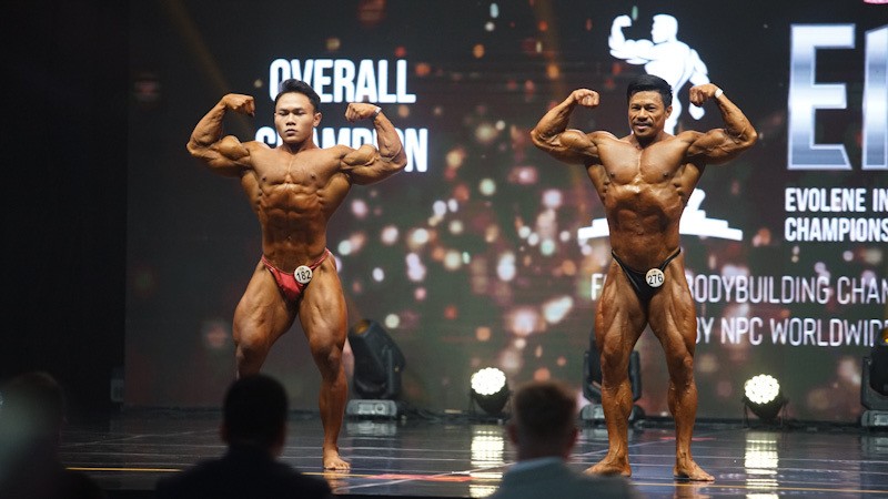 Melihat Binaragawan Pamer Otot pada Kompetisi Fitness dan Bodybuilding International - Bagian 3