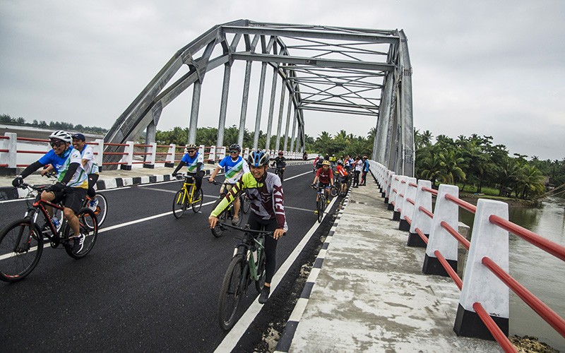 Pembangunan Infrastruktur Pendukung Pariwisata Jawa Barat - Bagian 1