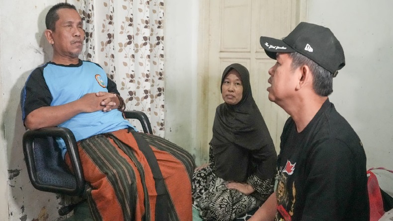 Miris, Guru Korban Air Keras di Karawang Alami Kebutaan, Ditolak Berobat Pakai BPJS