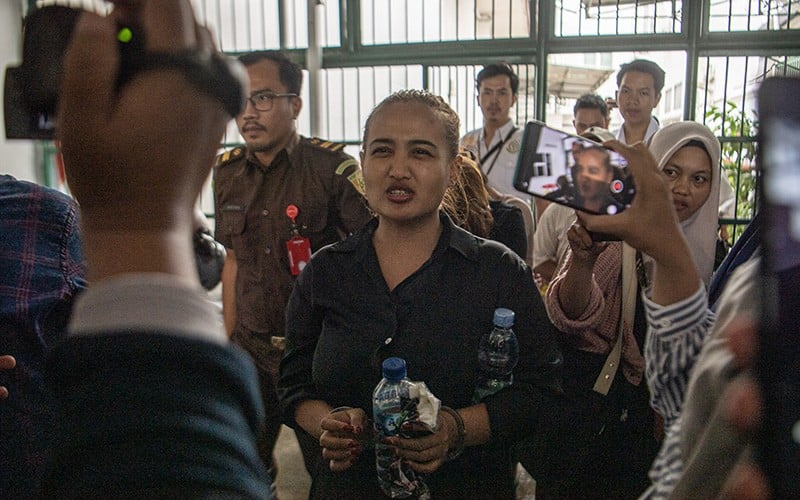 Tampang Lina Mukherjee, Tersangka Kasus Penistaan Agama Segera Disidang - Bagian 2
