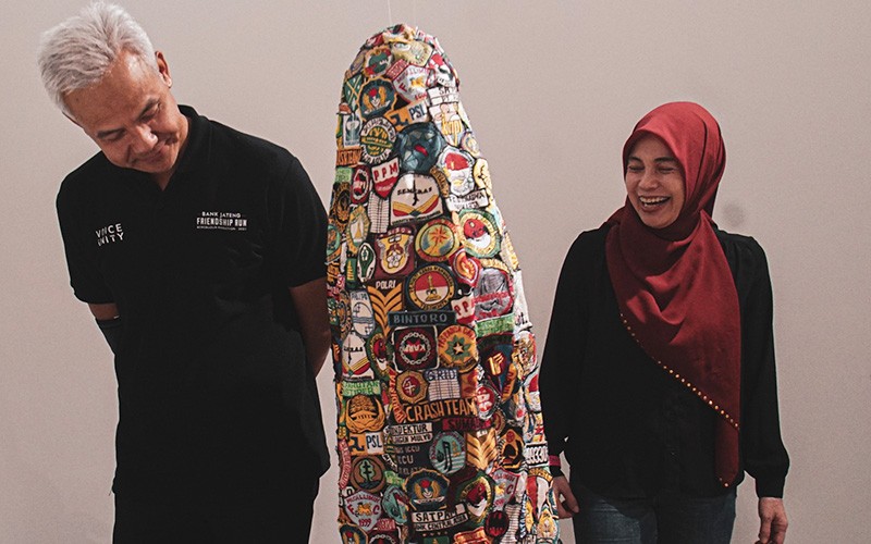 Ganjar Pranowo bersama Istri Kunjungi Art Jog - Bagian 3