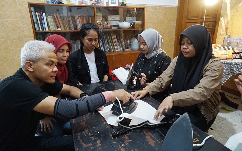 Seniman Bangga Ganjar Pranowo Perhatian pada Isu Lingkungan - Bagian 1