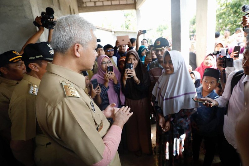 Ganjar Senang Bantuan Perbaikan Rumah Tidak Layak Huni Melebihi Ekspetasi - Bagian 3
