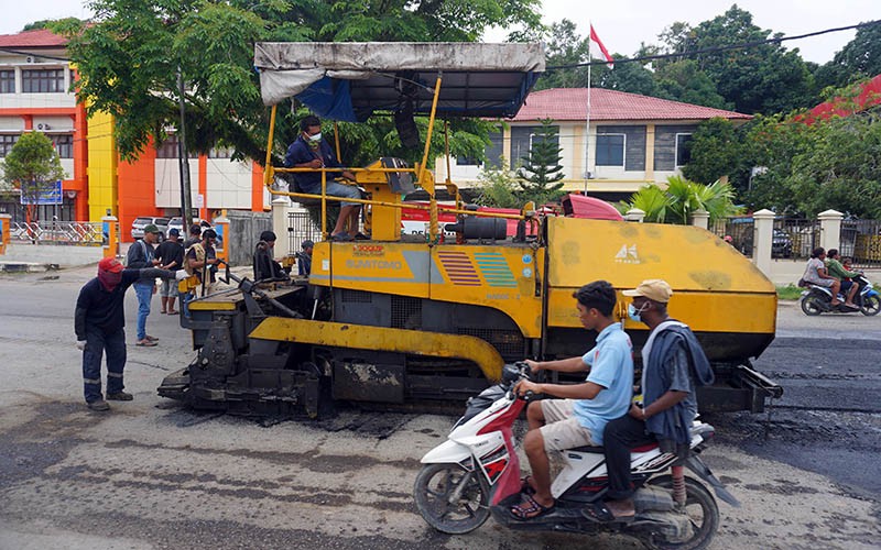 Jalan Rusak Kota Sorong Diperbaiki Jelang Kedatangan Wapres Ma'ruf Amin - Bagian 2