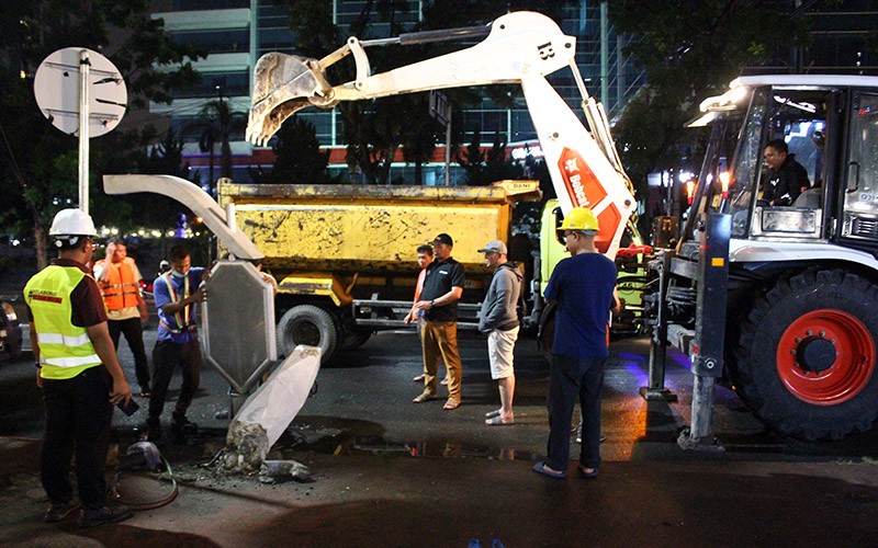 Proyek Gagal, Lampu Pocong Senilai Rp27,5 Miliar di Medan Akhirnya Dibongkar - Bagian 1