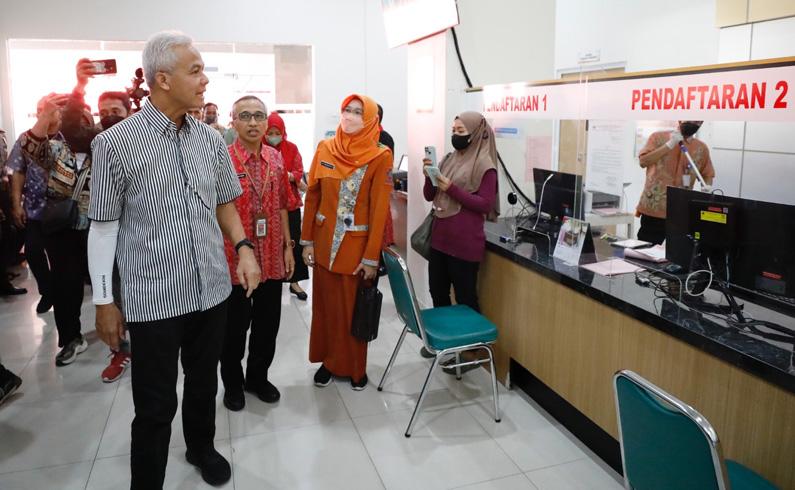 Ganjar Resmikan Lab Stem Cell RSUD Dr Moewardi, Pasien Tak Perlu Berobat ke Luar Negeri 