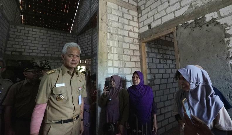 Ganjar Cek Bantuan Perbaikan Rumah Tak Layak Huni di Rembang: Hasilnya Melebihi Ekspektasi