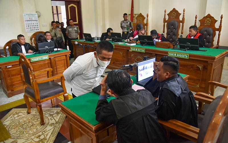 Sidang Perdana Achiruddin Hasibuan - Bagian 2