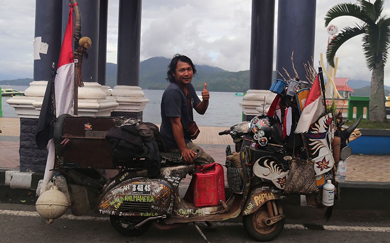 Jelajah Indonesia Timur dengan Vespa Tua - Bagian 1