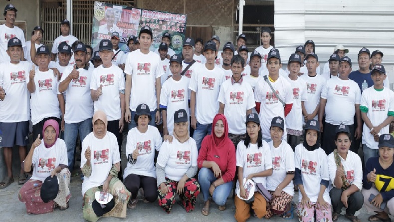 Dibantu Dongkrak dan Mesin Steam, Sopir Truk di Indramayu Siap Menangkan Ganjar Pranowo