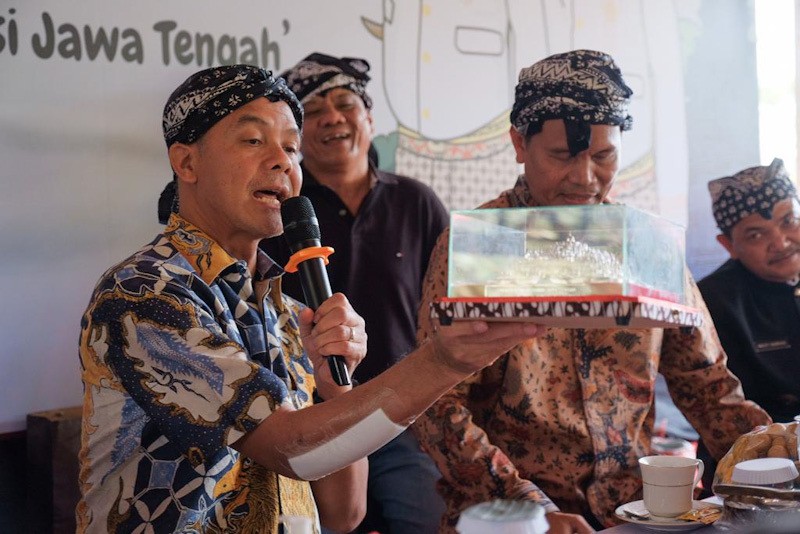 Wali Kota Pariaman Boyong Seluruh Camat dan Kades Ketemu Ganjar Berguru soal Desa Wisata - Bagian 1