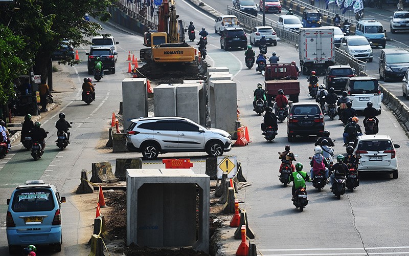 Proyek Saluran Air Sepanjang 2.400 Meter Tanggulangi Banjir Jakarta Selatan - Bagian 2