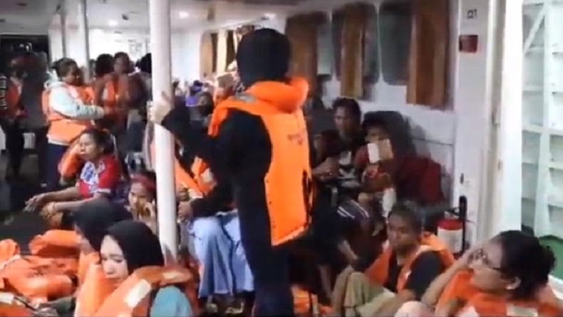 KM Sakura Express Kandas di Tengah Laut Bangka Berangkat dari Tanjung Priok Jakarta