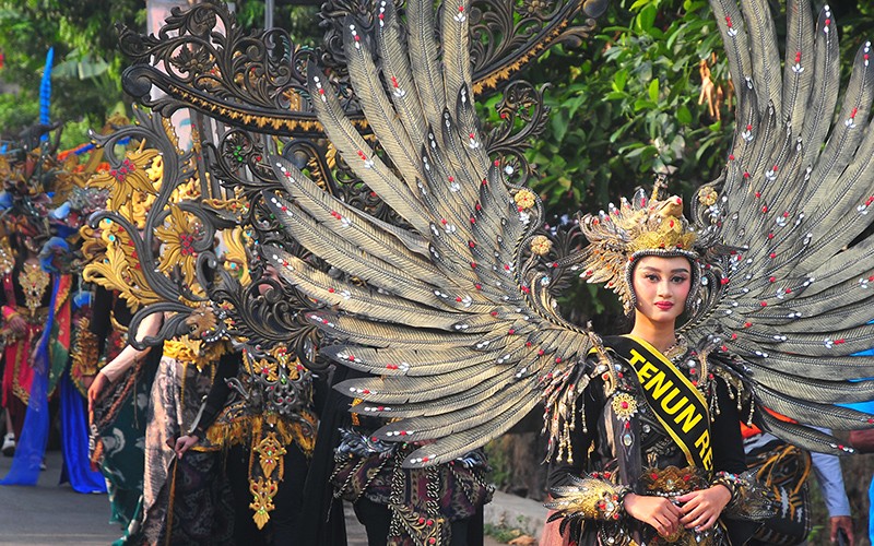 Karnaval Tenun Troso Promosi Kerajinan Jepara - Bagian 1