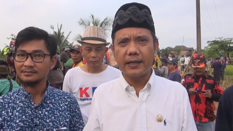 Warga Bangun Akses Jalan secara Swadaya, Oni Suwarman: Kalau Semua Seperti Ini, Indonesia Makmur