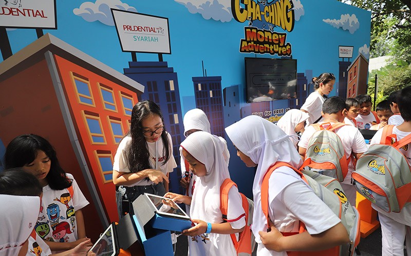 Prudential Syariah Perkuat Pemahaman Literasi Keuangan pada Anak-anak - Bagian 3