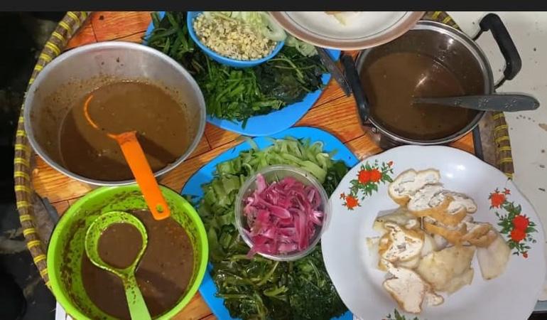 title Lezatnya Pecel Khas Pedesaan Legendaris di Banjarnegara, Ada 15 Sayuran Berkhasiat Lezatnya Pecel Khas Pedesaan Legendaris di Banjarnegara, Ada 15 Sayuran Berkhasiat