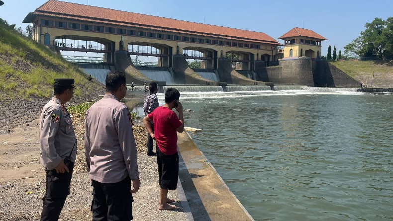 Hendak Tolong Teman Tenggelam, Pemuda Hilang di Bendungan Walahar Karawang 