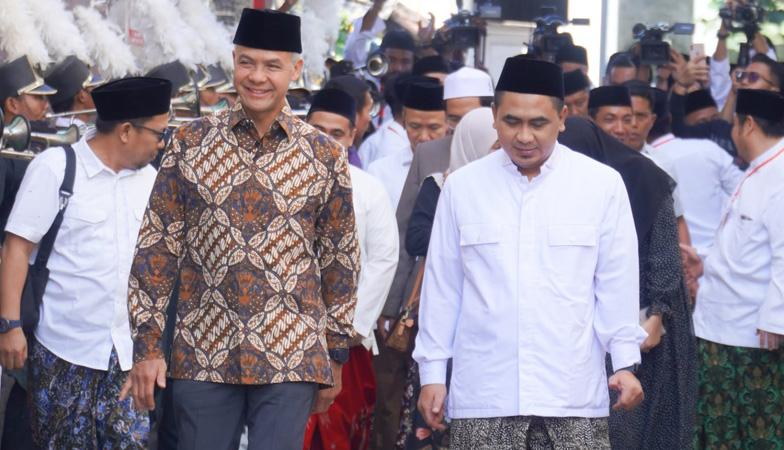 Dihadiri Gus Baha, Ganjar Pranowo Sebut Silaturahmi Masyayikh Penting untuk Bangsa