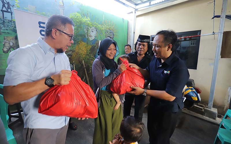 MNC Vision dan MNC Peduli Berikan Bantuan kepada Masyarakat Dhuafa di Kedoya - Bagian 2