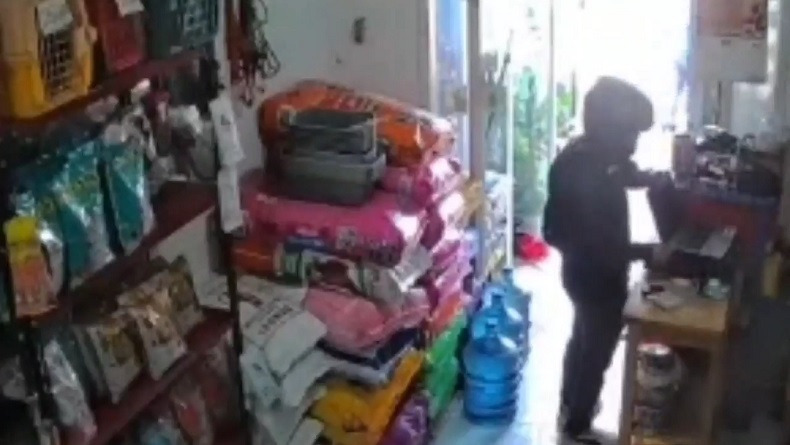 Kawanan Pencuri Gasak Laptop Pedagang Pakan Hewan di Melong Cimahi