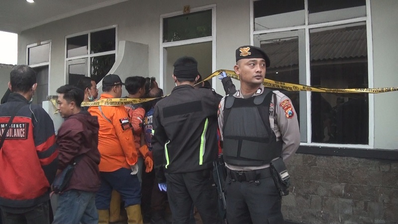 title Pensiunan Polisi Tewas di Kamar Hotel Mojokerto, Diduga Overdosis Obat Terapi  Pensiunan Polisi Tewas di Kamar Hotel Mojokerto, Diduga Overdosis Obat Terapi