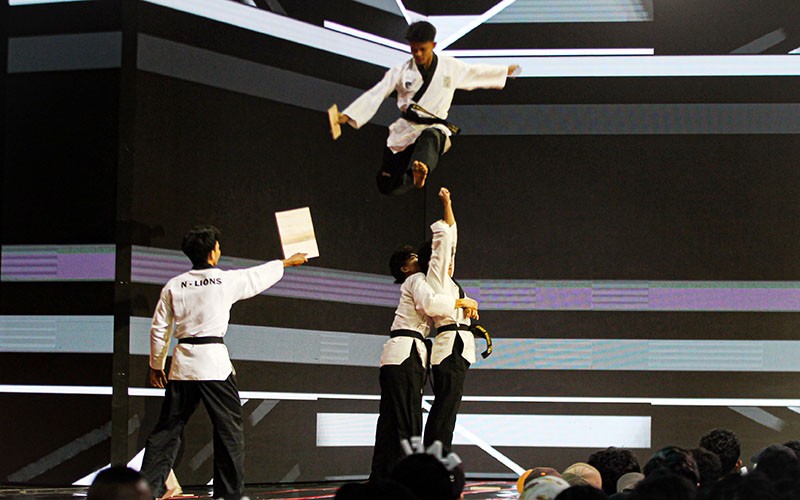 Adegan Berbahaya Grup Bela Diri Taekwondo N Lions saat Kontes Swara Bintang - Bagian 3
