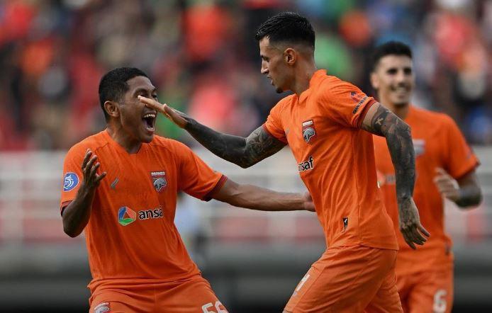 Derby Papadaan: Borneo FC Puncaki Klasemen Liga 1 usai Tekuk Barito Putera 2-1