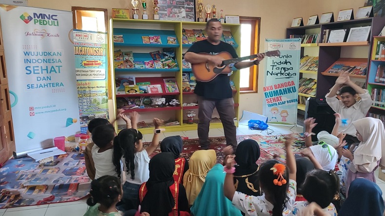 title Donasi Buku MNC Peduli, TBM Macatongsir Sukabumi Posisikan Donatur Bagian dari Kesuksesan Donasi Buku MNC Peduli, TBM Macatongsir Sukabumi Posisikan Donatur Bagian dari Kesuksesan