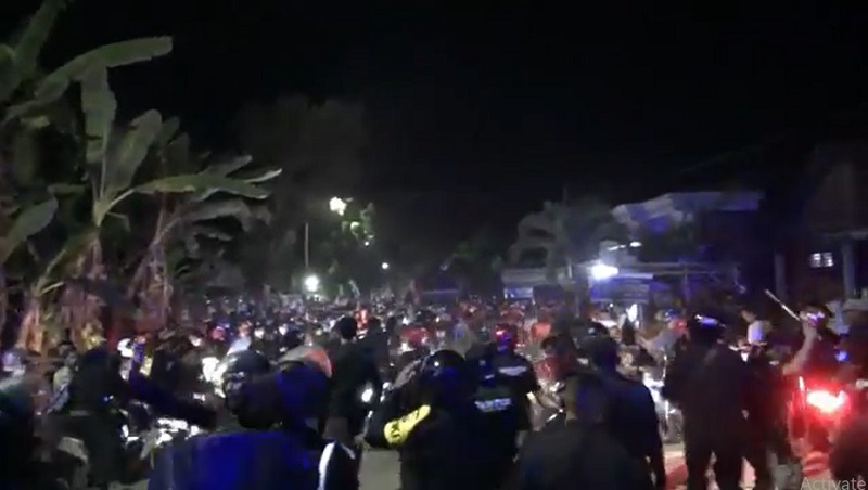 Mencekam, Ratusan Pendekar Silat di Tuban Blokade Jalan Raya hingga Terjadi Perkelahian 