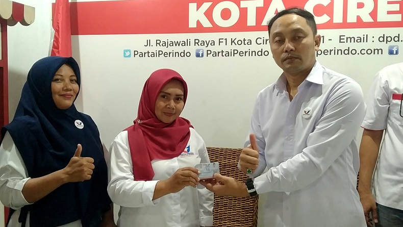Setiap Bacaleg Partai Perindo Kota Cirebon Distribusikan 100-250 KTA Berasuransi