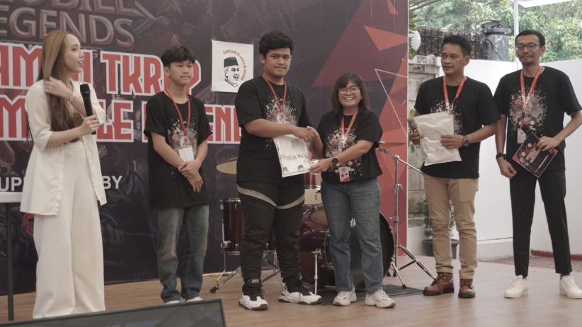Ajak Pemilh Muda Lebih Mengenal Ganjar Pranowo, TKRPP 2024 Gelar Turnamen E-Sports Mobile Legends - Bagian 3