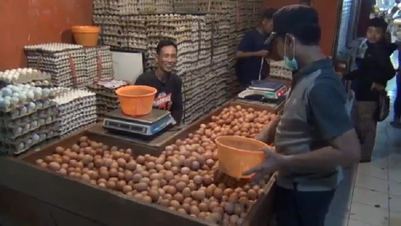 Harga Telur di Cimahi Tak Turun-turun Rp33.000 per Kg, Warga Kurangi Pembelian