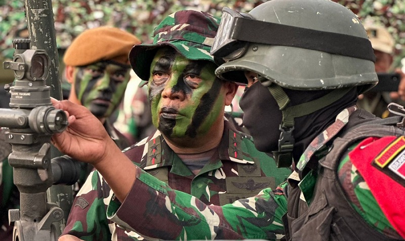 Pangdam V Brawijaya Pimpin Latihan Penembakan Senjata Berat Jelang Latgab TNI 2023  