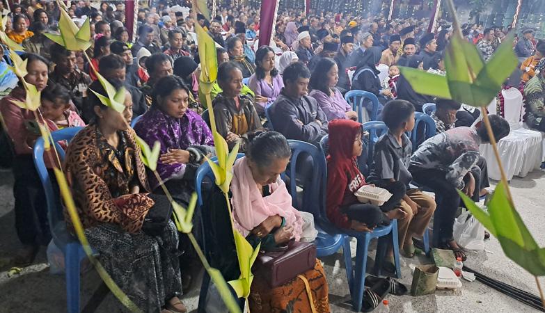 Ratusan Penghayat Sapta Darma dan Warga Rayakan Suronan di Sanggar Candi Busana Blater