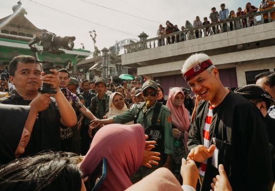 Ganjar Dinobatkan Jadi Senopati Tembakau, Petani: Biar Lebih Sejahterakan Kami!