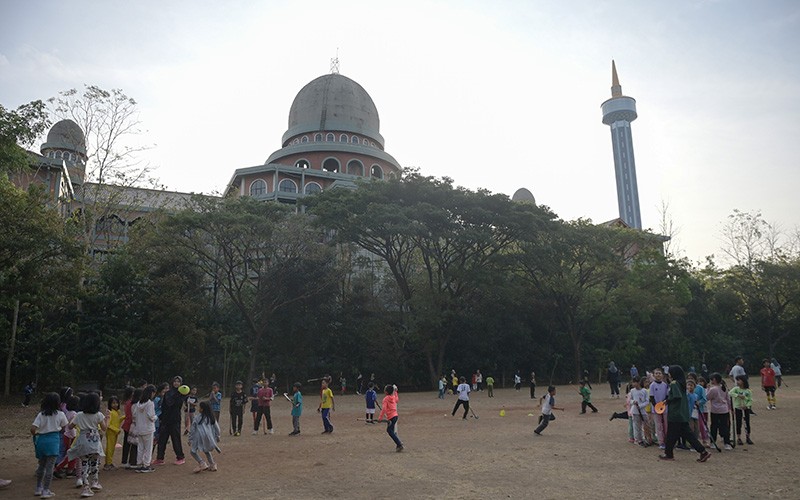 Intip Aktivitas Santri Ponpes Al Zaytun - Bagian 1