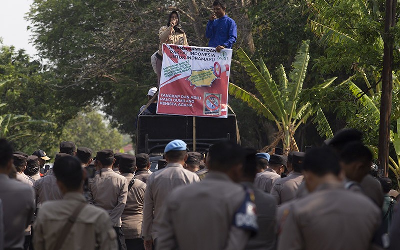 Unjuk Rasa Tuntut Penutupan Ponpes Al Zaytun dan Panji Gumilang Ditangkap - Bagian 2