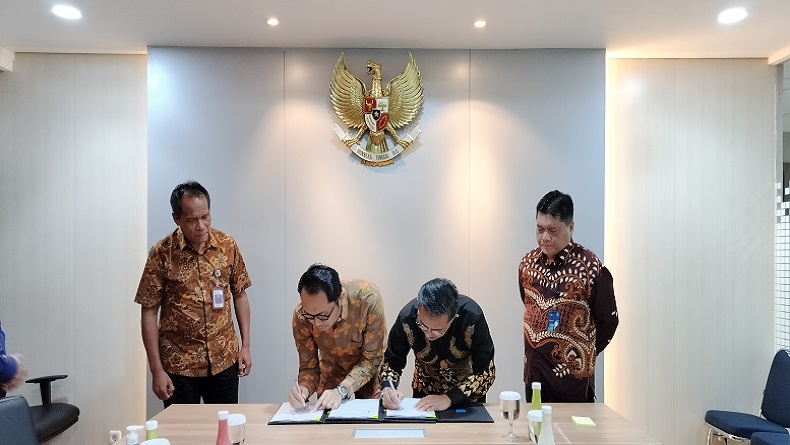 PTDI Tanda Tangani Komitmen Hibah Pemeliharaan Pesawat CN235-220 Milik Senegal