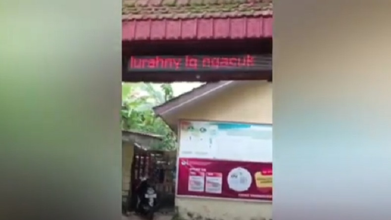 Viral Running Text Selamat Datang di Gerbang Kelurahan Palembang Dihack, Diganti Tulisan Pornografi