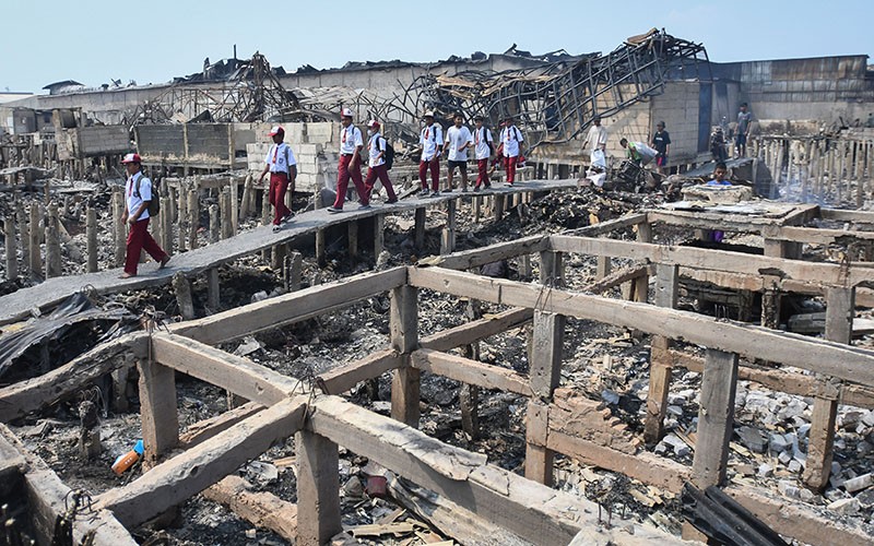 Kebakaran Permukiman Padat Penduduk, 1.000 Warga Kapuk Muara Mengungsi - Bagian 1
