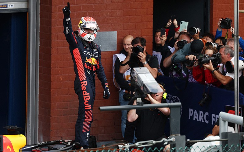 Max Verstappen Juara F1 Seri Grand Prix Belgia Naik Podium bersama Sergio Perez - Bagian 3