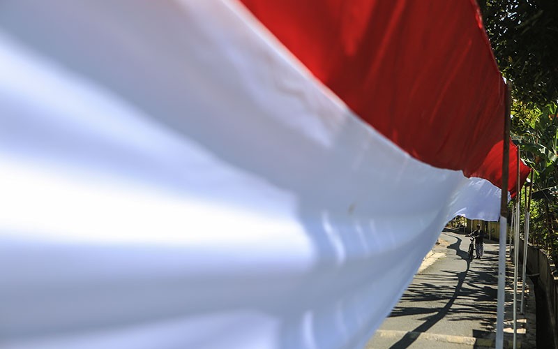 Bendera Merah Putih Sepanjang 780 Meter Membentang di Dusun Karang Kulonprogo - Bagian 2