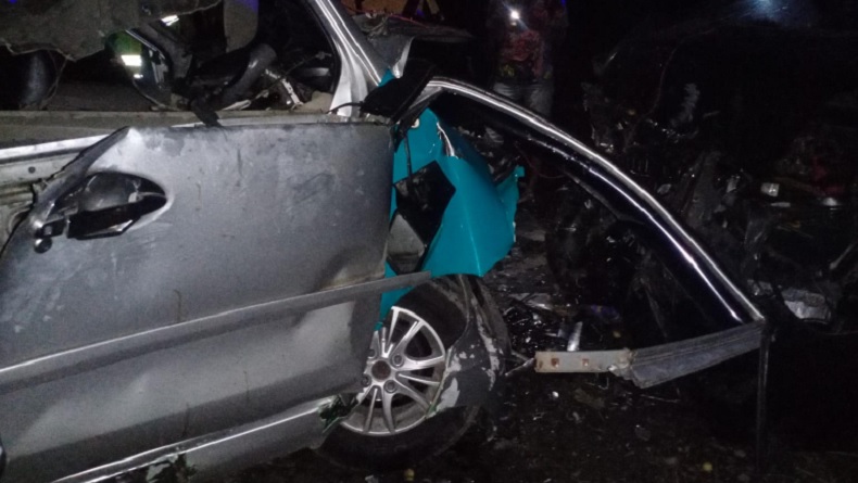 Mobil Xenia Tabrakan dengan Innova di Jambi, 2 Orang Tewas 5 Terluka