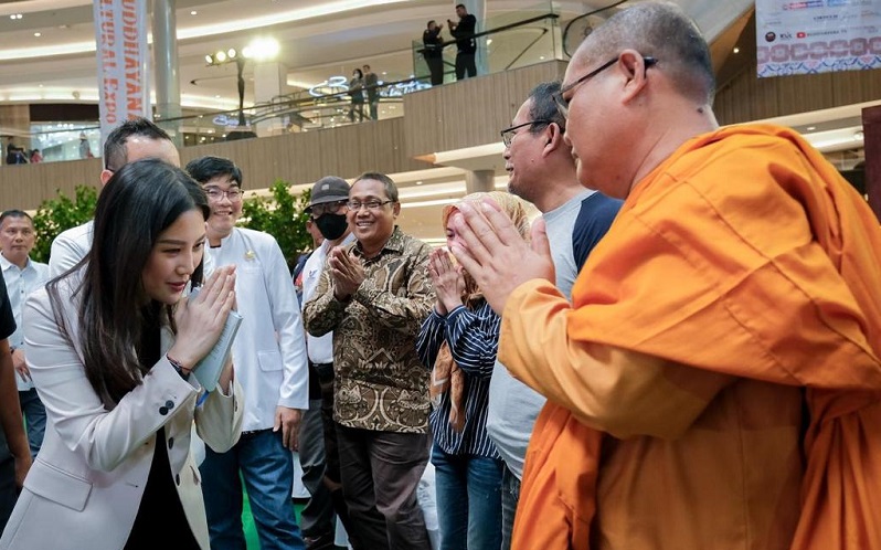 title Angela Ingin Candi Borobudur Punya Manfaat Lebih Besar: Wisata, Konservasi dan Religi  Angela Ingin Candi Borobudur Punya Manfaat Lebih Besar: Wisata, Konservasi dan Religi