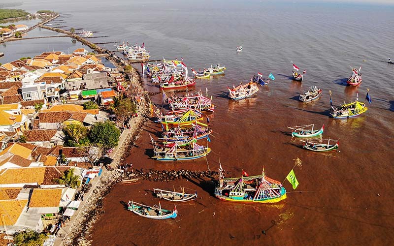 Prosesi Ritual Petik Laut di Probolinggo - Bagian 2