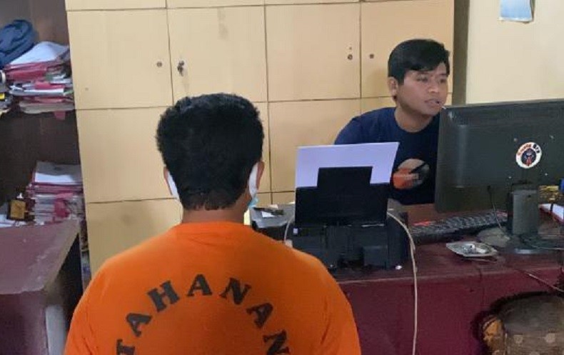 title Calo PPDB Ditangkap Polisi, Pasang Tarif Rp11 Juta Masuk SMA Negeri di Serang Calo PPDB Ditangkap Polisi, Pasang Tarif Rp11 Juta Masuk SMA Negeri di Serang