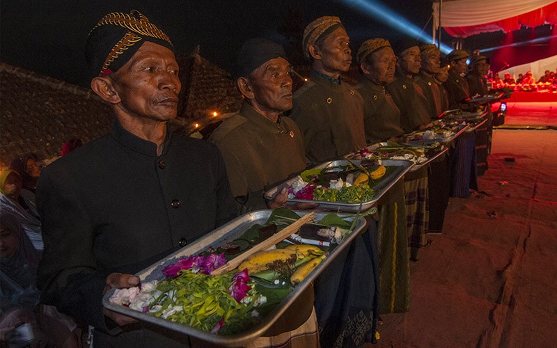 Warga Boyolali Ritual Panen Tembakau di Lereng Gunung Merbabu - Bagian 2