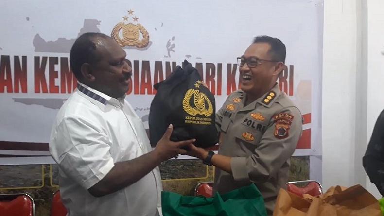 Kapolri Bantu Korban Bencana di Papua Tengah, Kirim 5 Ton Beras dan 1.500 Paket Sembako