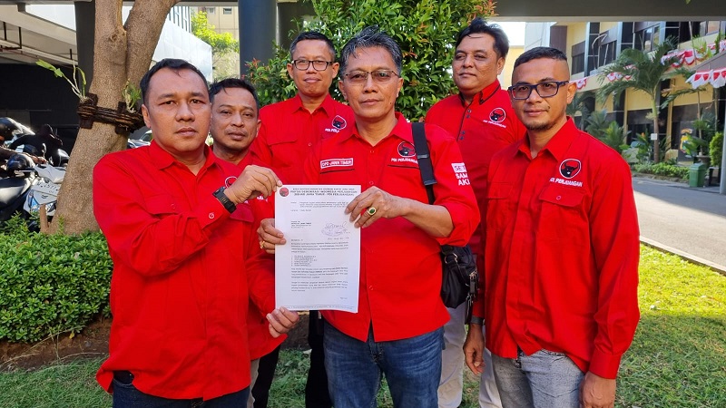 Laporkan Rocky Gerung ke Polda Jatim, DPD PDIP: Harus Ditindak Tegas